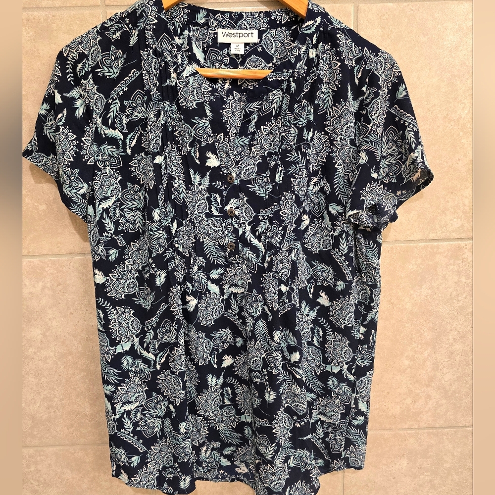 Westport Women's Navy Blue Patterned Top